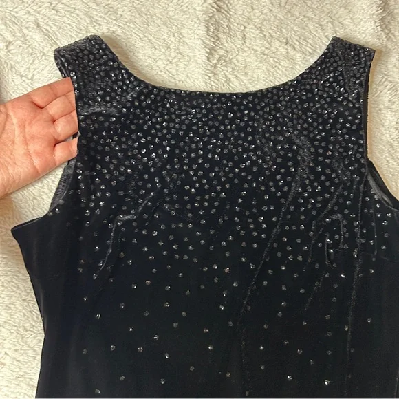 Vintage velvet formal dress - Picture 2 of 7